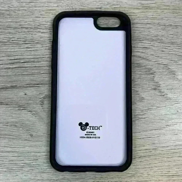 Disney IPhone 6 Case - Mickey Mouse and Friends Retro Collage - Picture 3 of 5